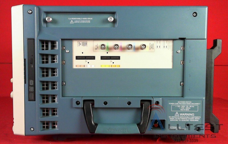 Tektronix TLA6202 Logic Analyzer 68 channels