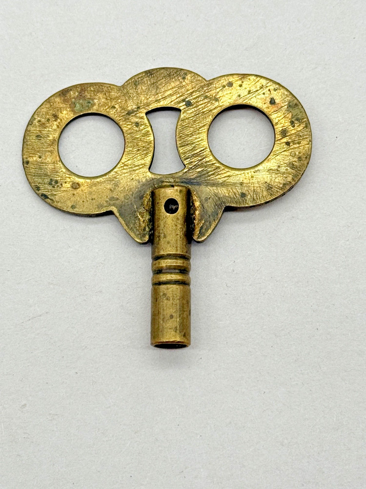 ANTIQUE CLOCK  KEY Size #7 3.8mm (CM93-226)