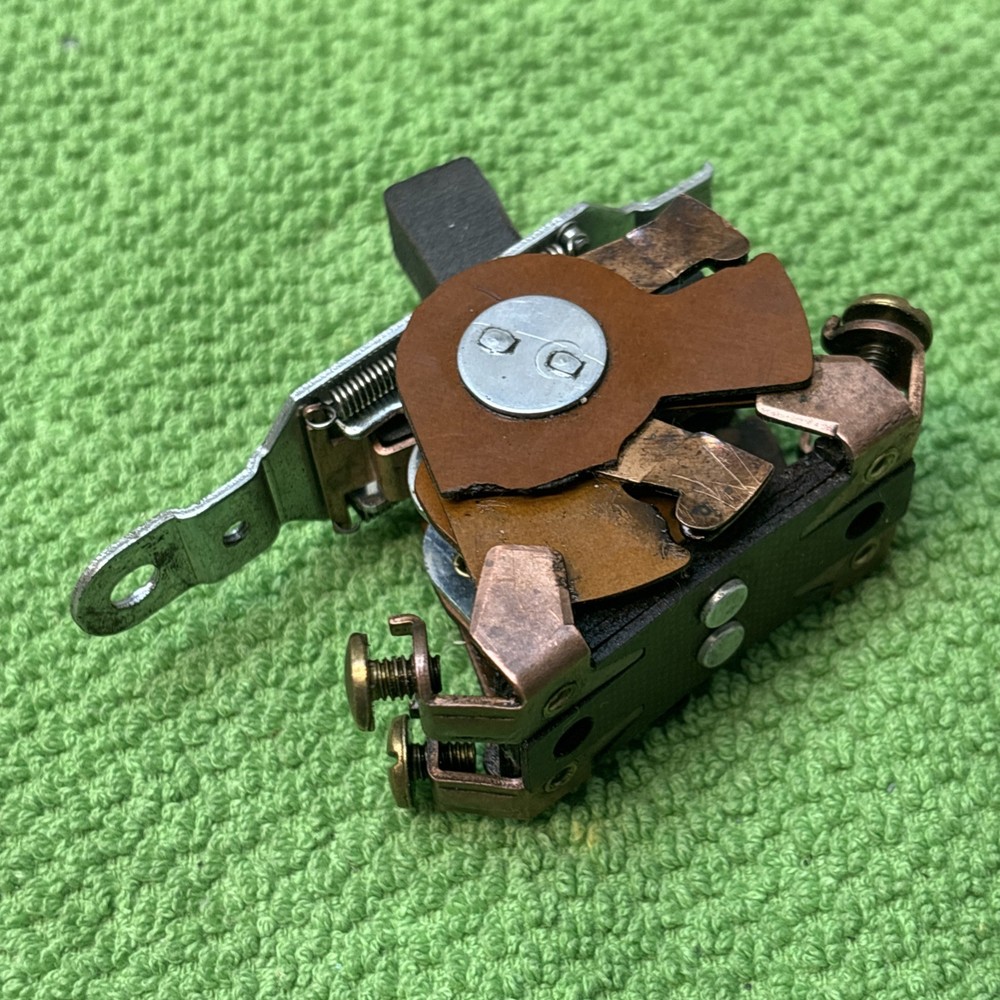 FLOOR MACHINE ARROW ON/OFF SWITCH, OBSOLETE TESTED WORKING