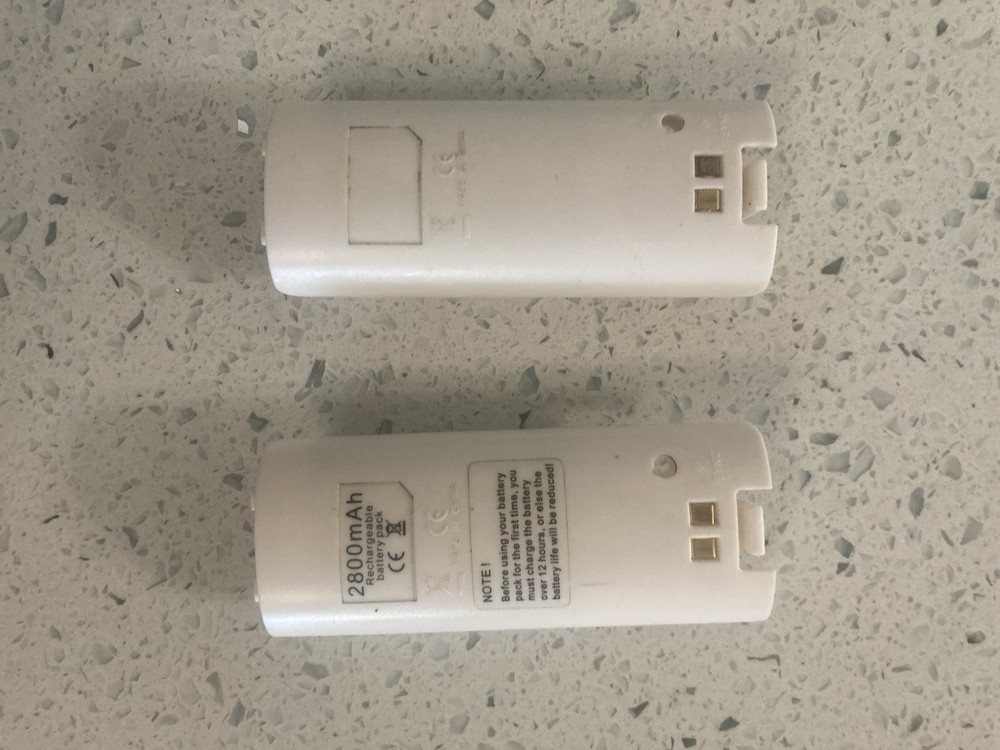 2 Pack 2800 mah Rechargeable Batteries for Wii Remote Controller (White)