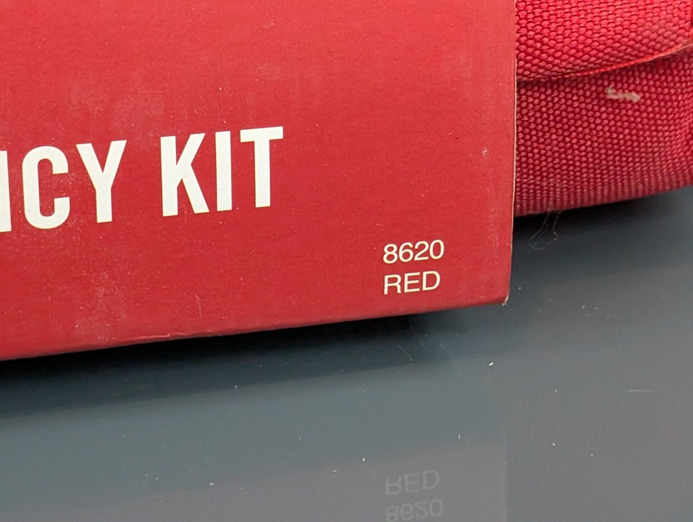 Totes Auto Emergency Kit 9.5" x 6" New