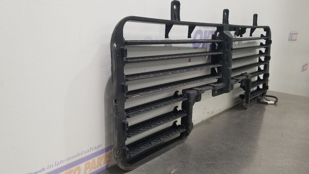 18 CHEVY SILVERADO 1500 6.2L AIR SHUTTER ASSEMBLY