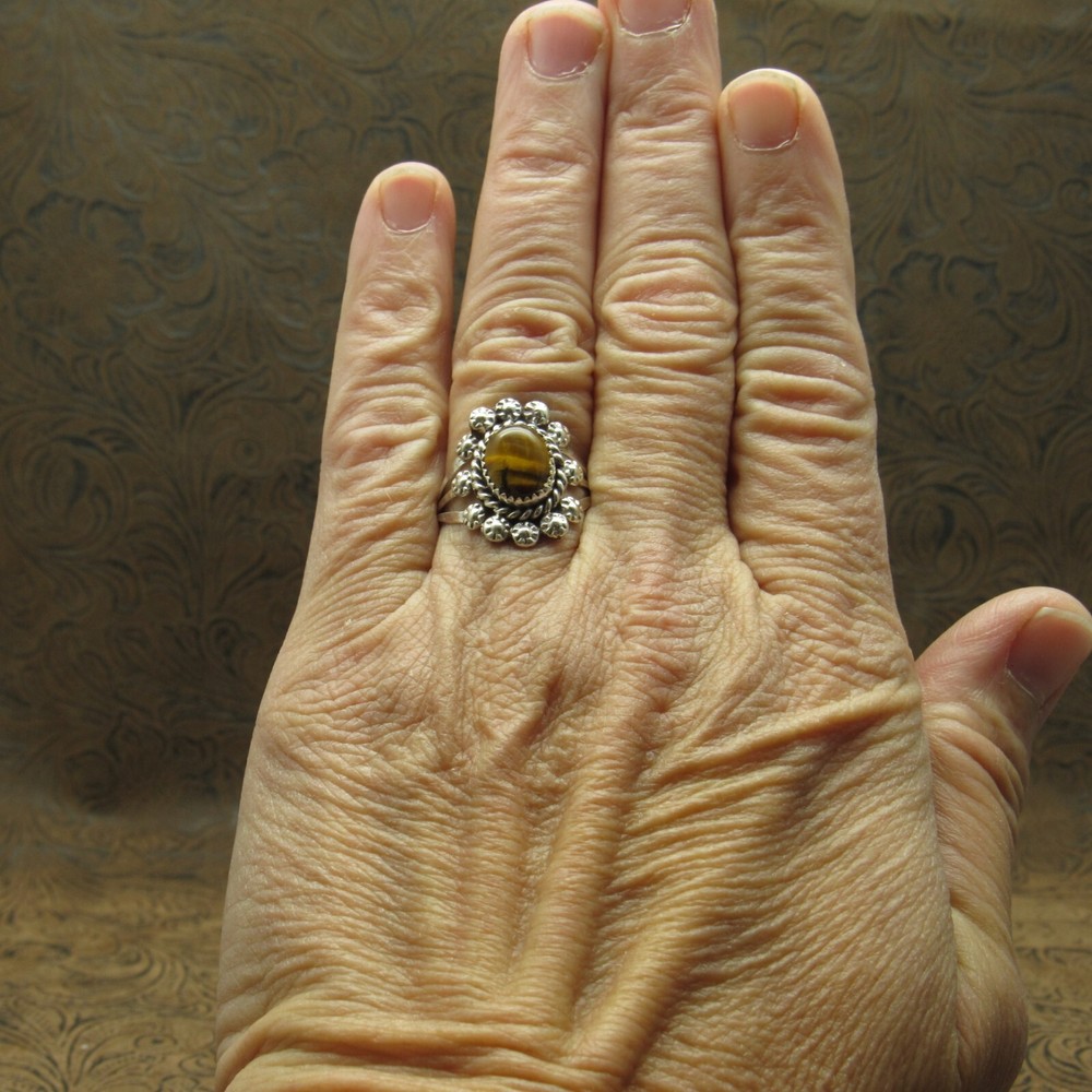 *Sterling Silver Oval Tiger's Eye Ring Size 8.25