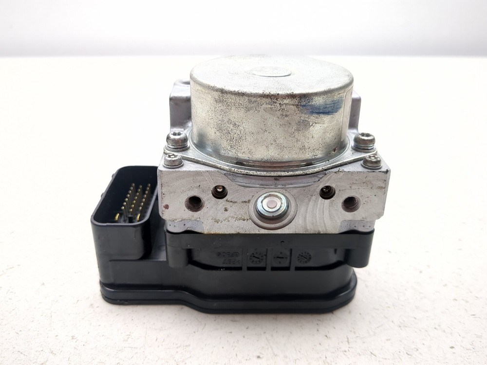 11-14 Triumph Tiger 800 ABS Modulator T2022016