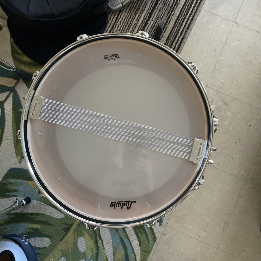 Ludwig Heritage Cherry Snare Drum.