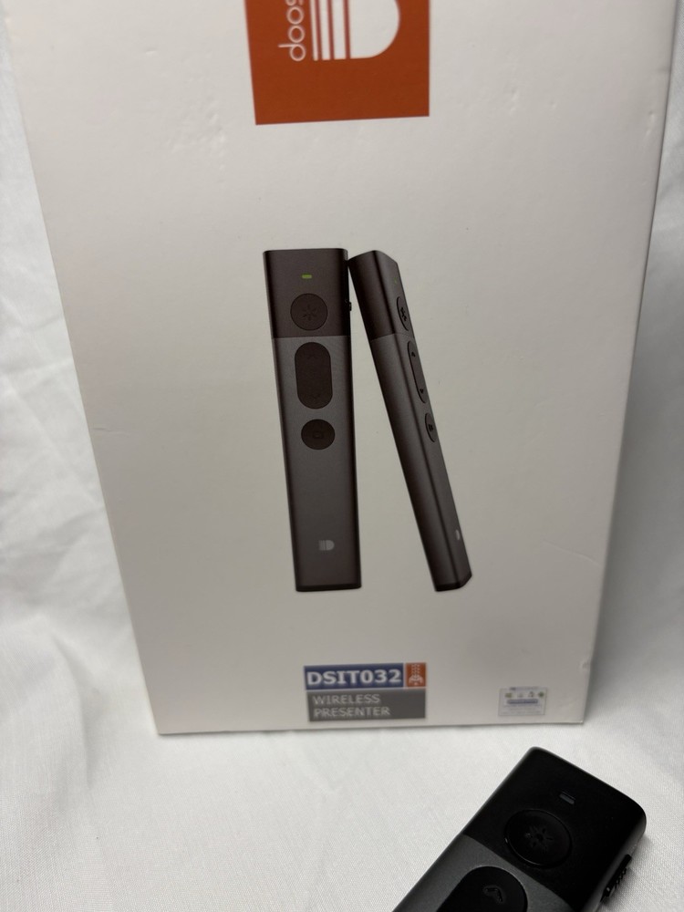 Doosl DSIT032 2.4GHz Wireless Presenter PowerPoint Open Box