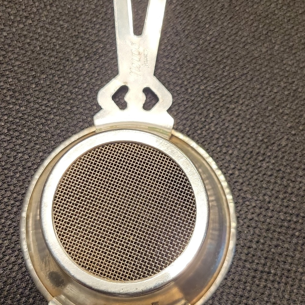 Nenco Japan Silver Metal Tea Strainer With Handle Round Kitchen Tool