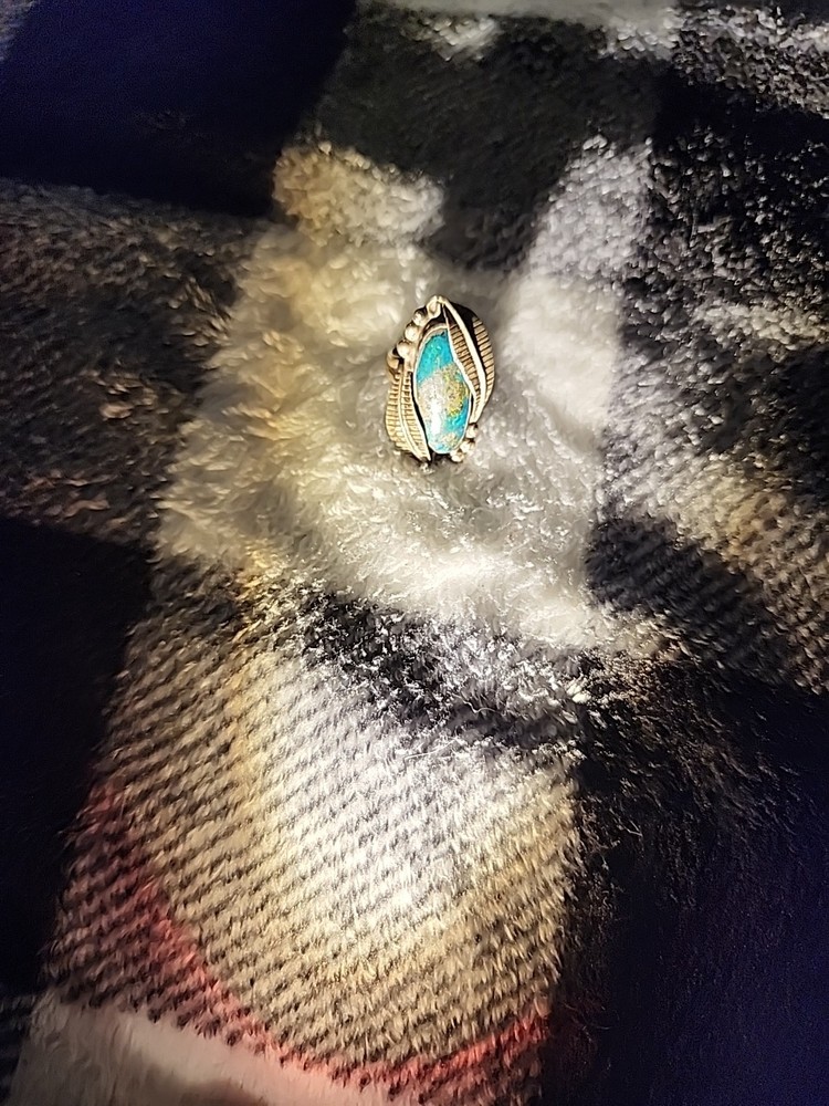 vintage native american ring with stone