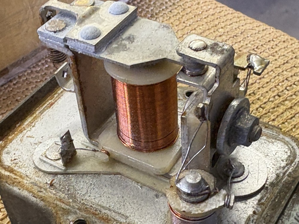 fiat 124 spider Voltage Regulator