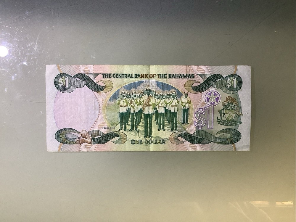 Bahamas 1 Dollar 2001 Circulated