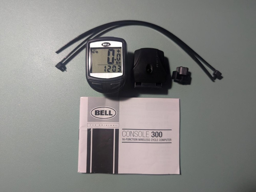 Bell Console 300 Digital Wireless 16 Function Cycle Computer Dual Display