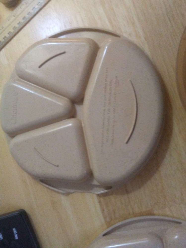 Littonware Microwave Divided Plates with Lids