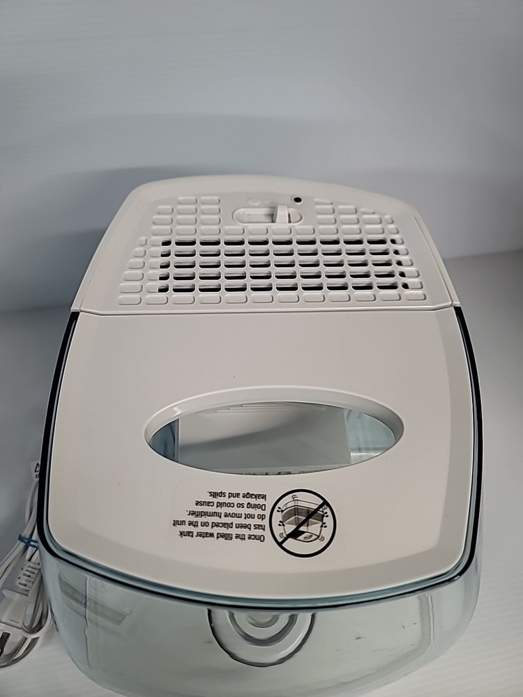 Equate Invisible Cool Mist Humidifier Model EQ 2109-UL