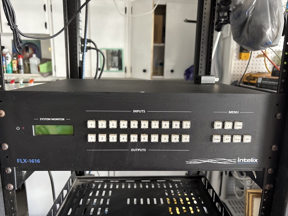 Intelix FLX-1616 Flexible Card-Based Matrix Switcher