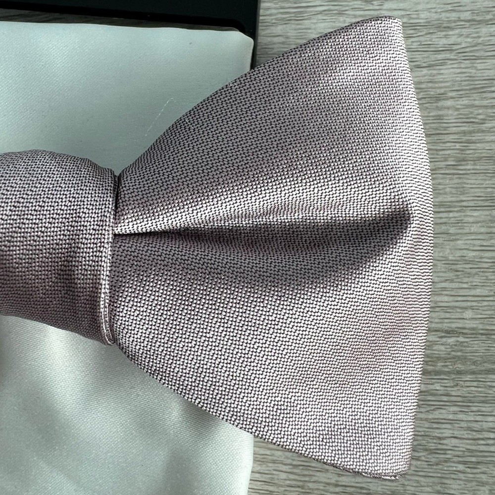 Alfani Men's Solid Textured Pink Bow Tie & Solid White Pocket Square Set
