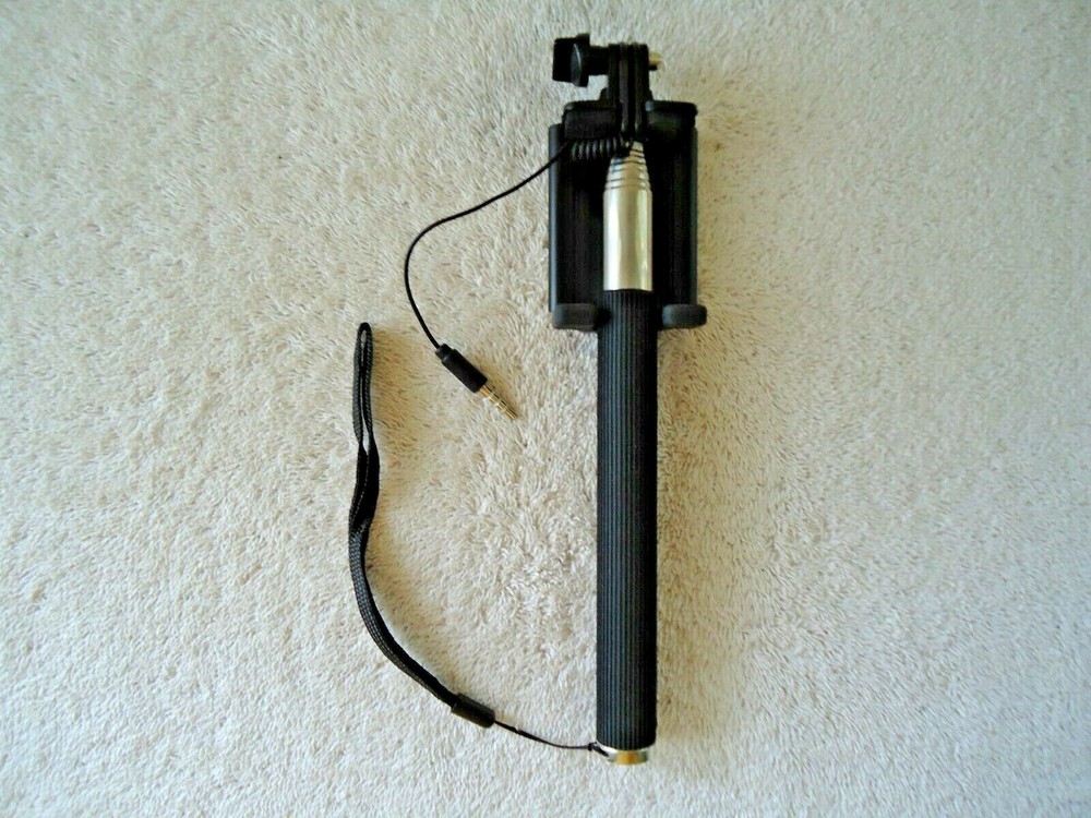Cobb Telescoping Selfie Stick " GREAT ITEM "