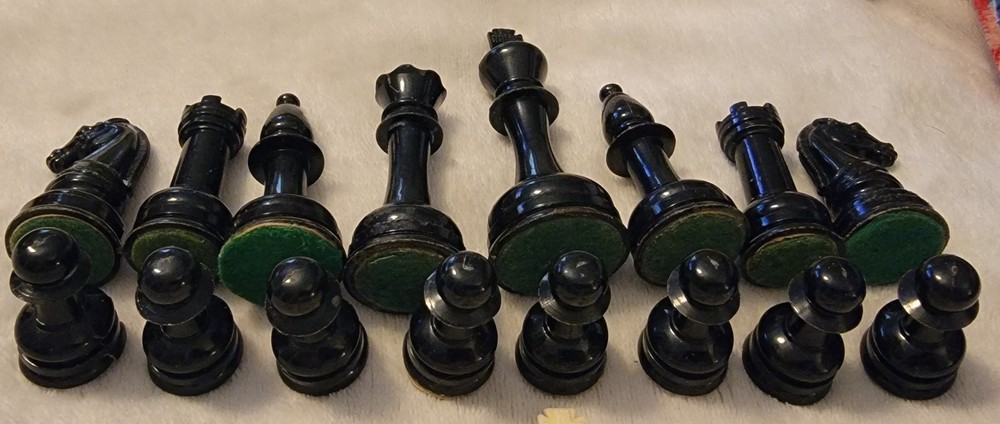 Vintage E.S. LOWE CHESS SET ONLY - Complete Set Without Board Case or Any Papers