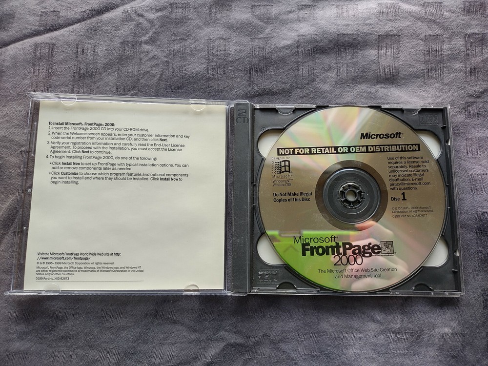 Microsoft Frontpage 2000 - Not for Retail Version Vintage Software for Windows