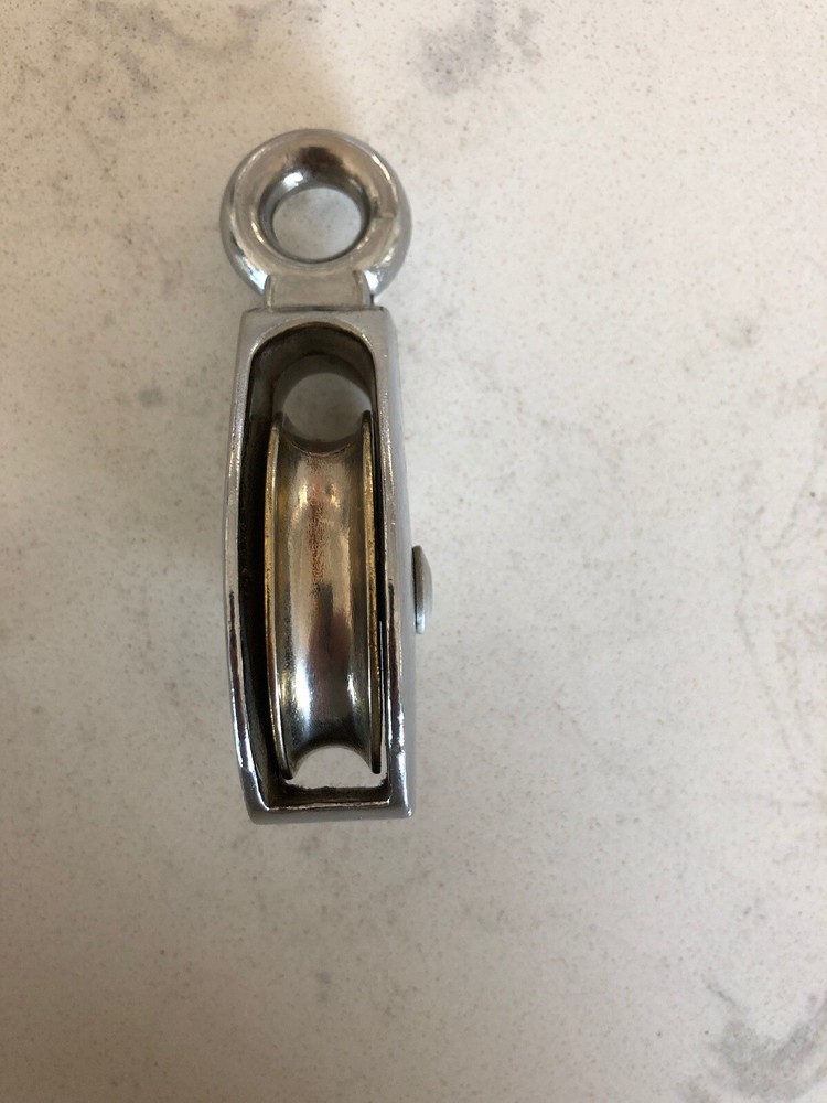LARGE SINGLE SOLID EYE PULLEY 4”X2”1” Made In Taiwan