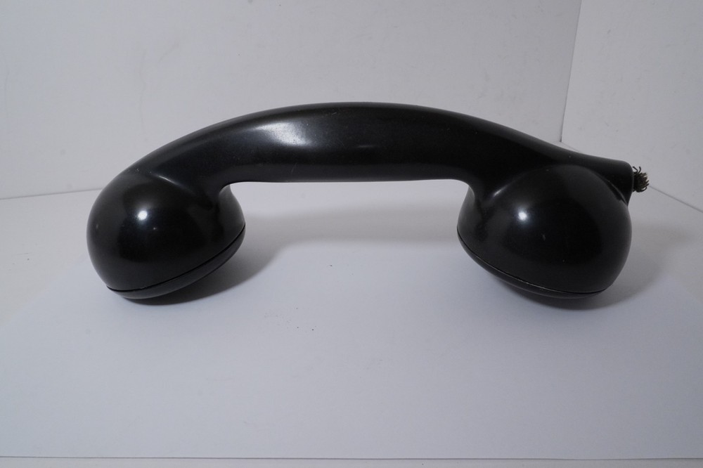 1 Marked KELLOGG BAKELITE HANDSET Cleaned W/ Elements But Sold AS IS & Untested