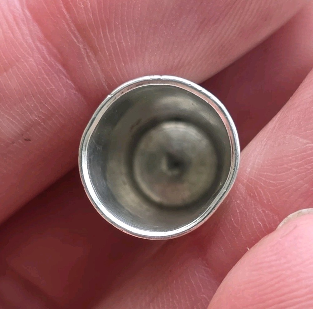 Antique boxed White Metal/ Silver Thimble.