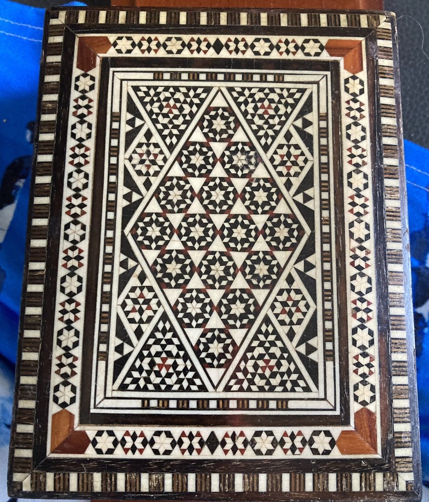 Middle Eastern mosaic box with inlay