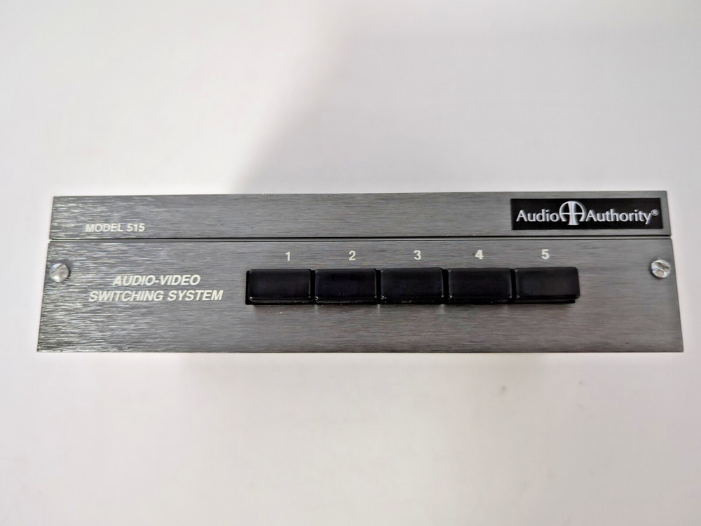 AUDIO-VIDEO SWITCHING SYSTEM MODEL 515 MICRO VIDEO COMPARATOR-FULLY FUNCTIONAL