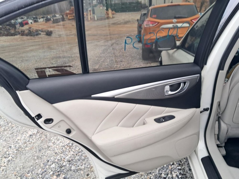 Q50 2014 Glove Box 4892284