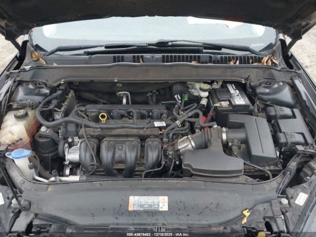 FUSION 2015 Glove Box 4951591