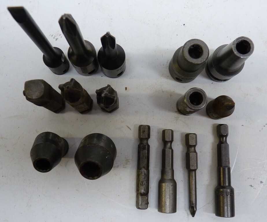 16 Assorted APEX Bits