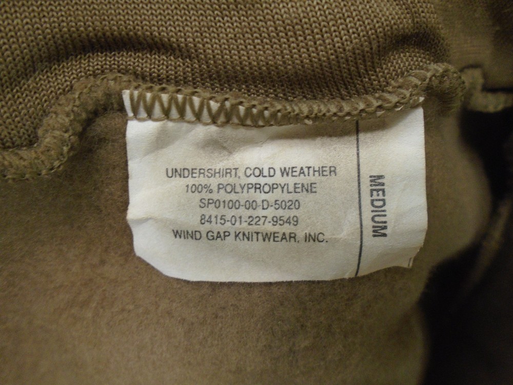 US Military Polypropylene Cold Weather Undershirt Polypro Shirt Medium 295-D
