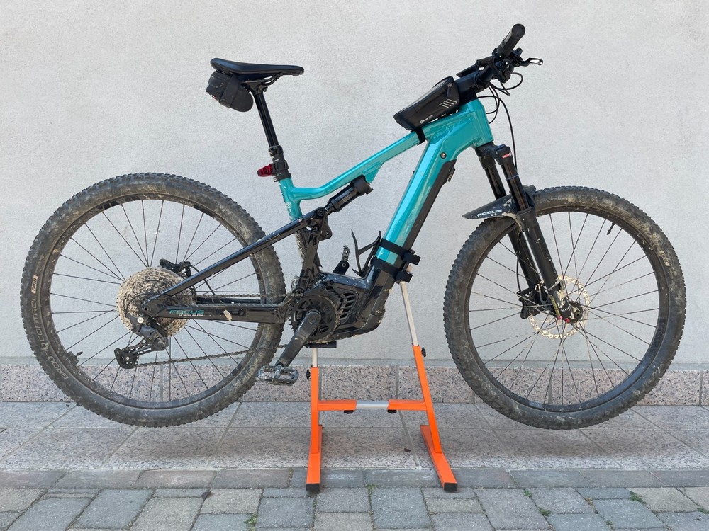 EMTB Adjustable Universal Extendable Central Maintenance Kickstand