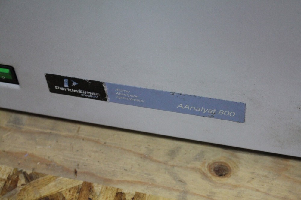 Perkin Elmer AAnalyst 800 Atomic Absorption Spectrometer