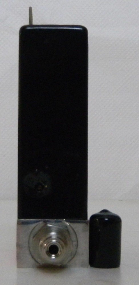 Unit UFC-1000 Mass Flow Controller, Gas- SiH4, Range- 500sccm, Used