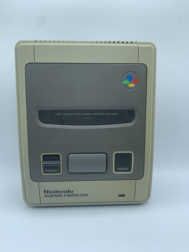 Nintendo Super Famicom. Great working condition! Console only or with everything