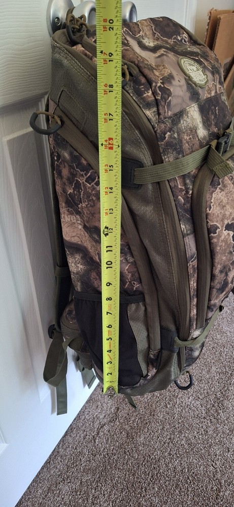 EHG Camo Tactical Backpack Multi Pocket Water Bladder Engineered Hunting Gear