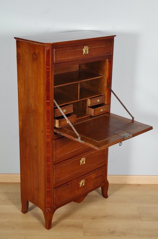 Secretary era Transition marquetry