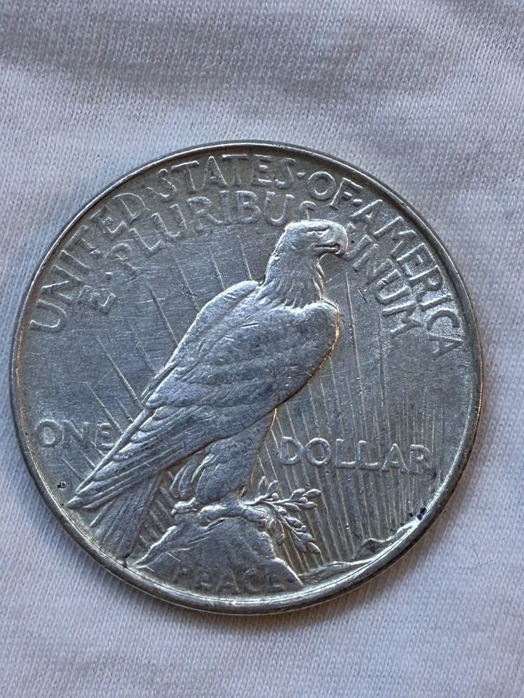 1923-D Silver Peace Dollar $1