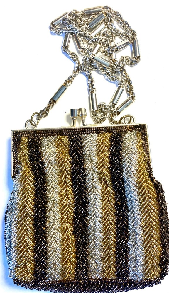 Vintage La Regale Beaded Purse - 5" x 4"
