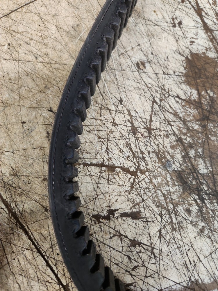 Dayco 140-5157 belt used