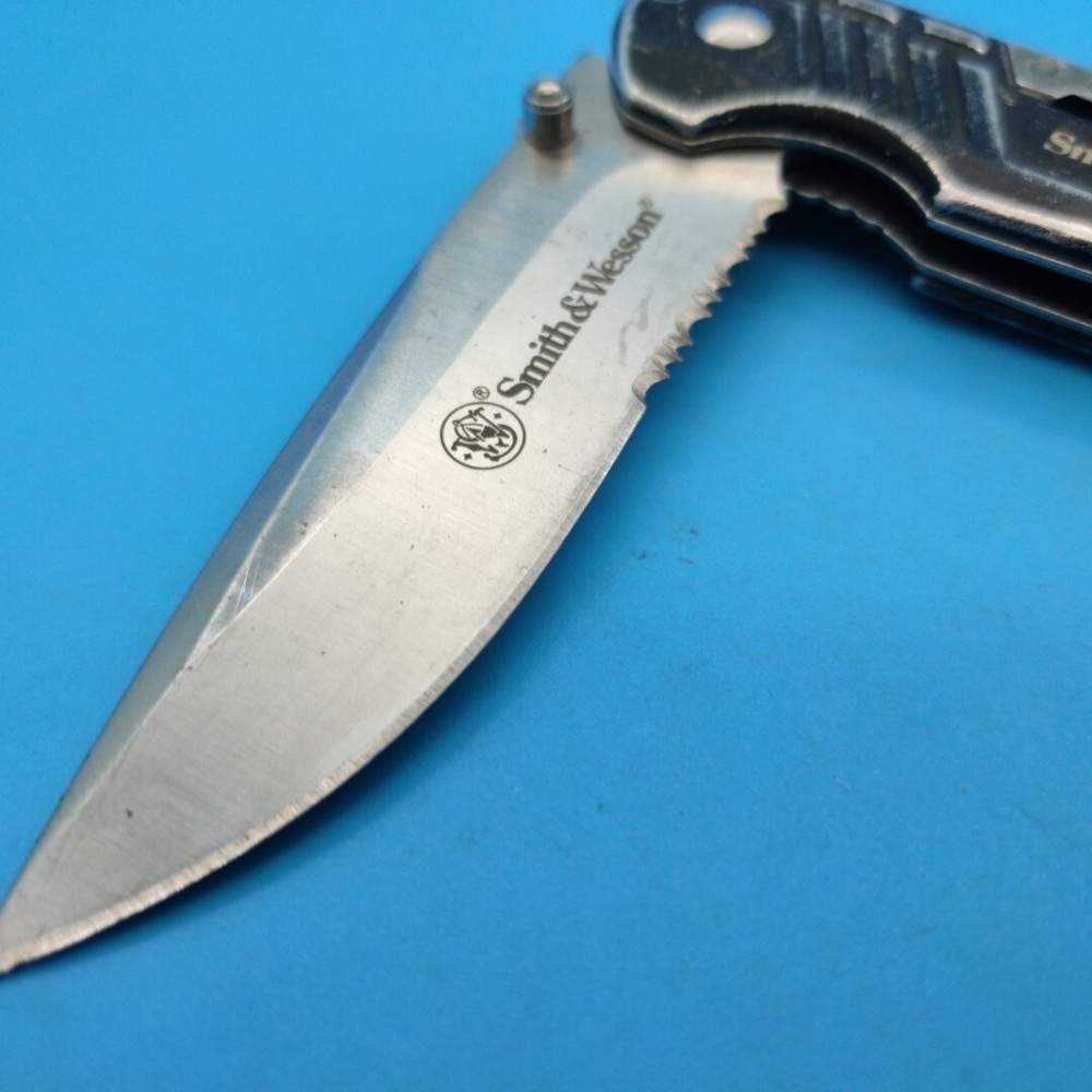SMITH & WESSON SW607S Pocket Knife c