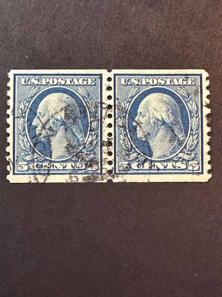 Scott # 496 Pair 2024 Scott Catalogue Value $ 10.00