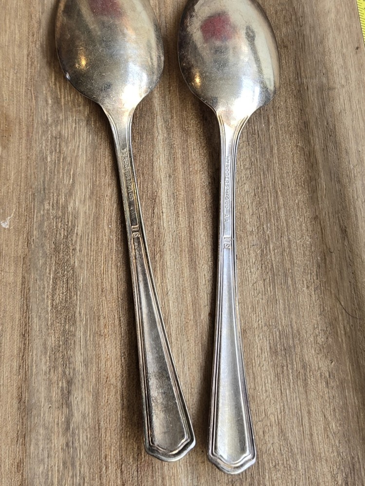 2 Wm Rogers Silverplate Teaspoons