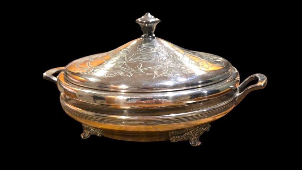 ANTIQUE DERBY SILVER PLATE COMPANY WARMING DISH