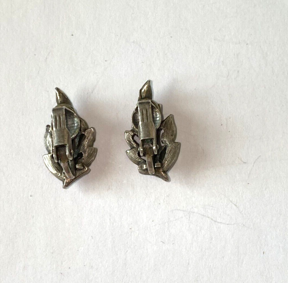 VTG PEWTER LEAF EARRINGS CLIP DANGLE 5/8"