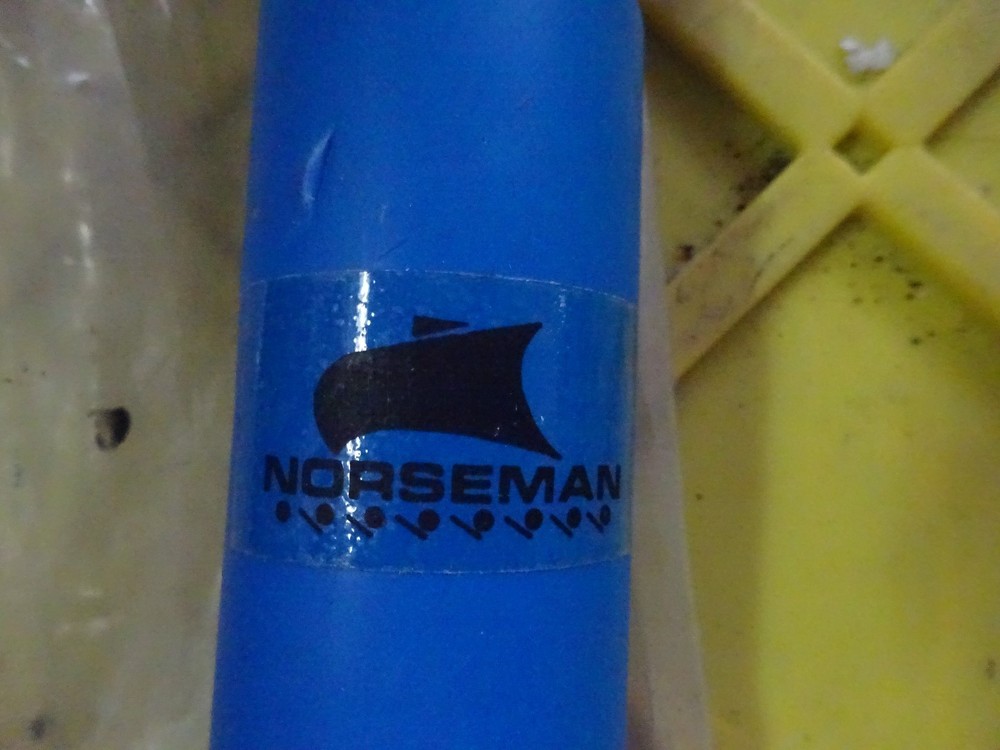 NORSEMAN GAURDRAIL INSULATOR 14"L 1/2" WIRE