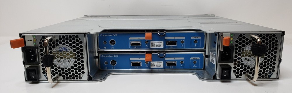 Dell Compellent SC220 - 2.5in [24] Drive Bay SAS Storage Array No HDDs