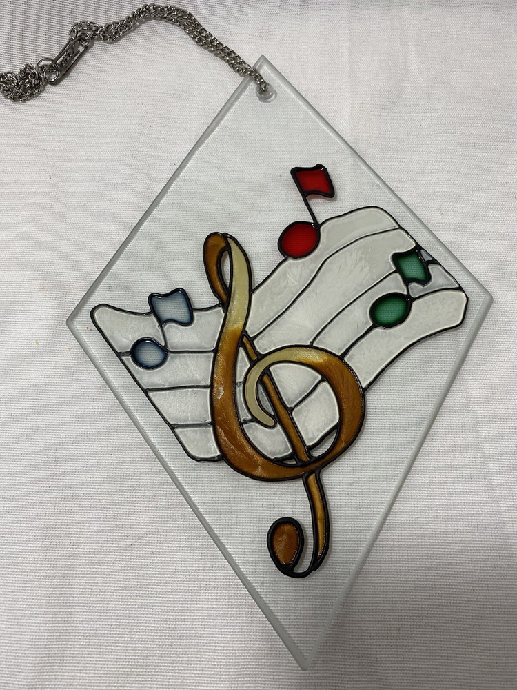 Music Themed Stainglass Suncatcher ￼