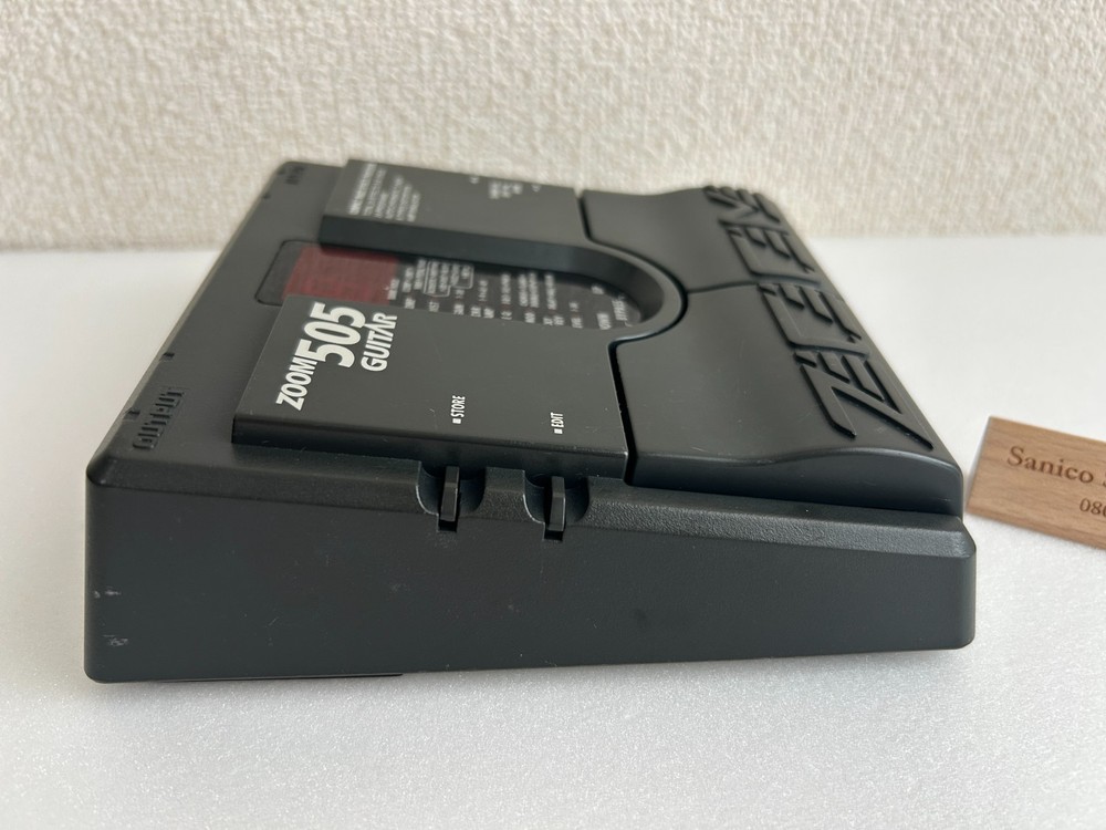 Zoom 505 Guitar Compact Multi Effects Processor, Amp simulator Used Tested Japan