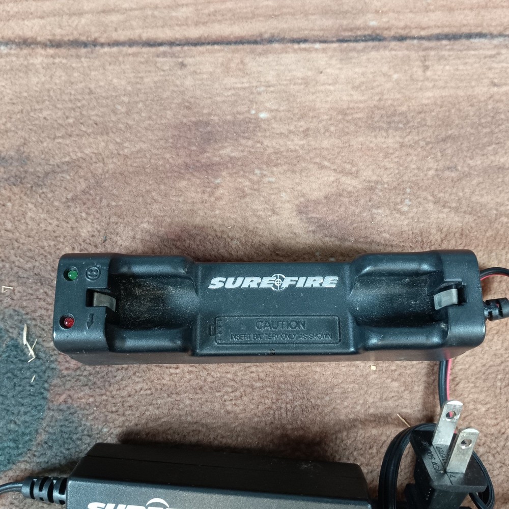 Surefire CN200 Series Battery Charger Flashlight Charger System